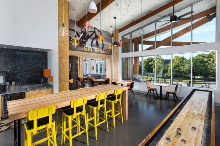 GreenValley_Park37_Interiors_CommunityRoom1-1024x683